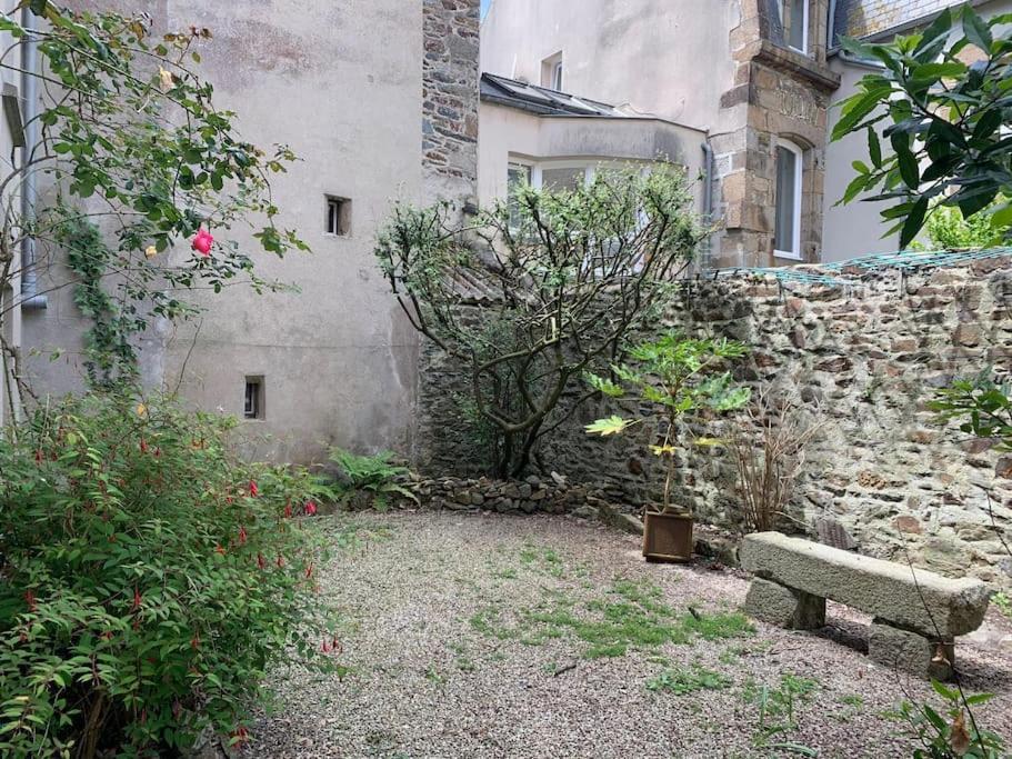 Maison Du Cap Lihou, Duplex Au 1Er Et 2Eme Etage Mansarde, Quartier Historique, Granville Bagian luar foto