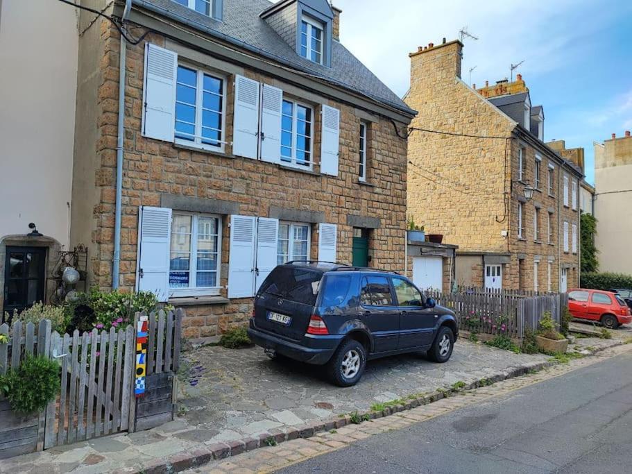 Maison Du Cap Lihou, Duplex Au 1Er Et 2Eme Etage Mansarde, Quartier Historique, Granville Bagian luar foto